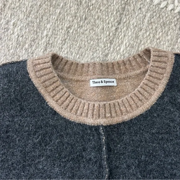Theo and Spence reversible sweater - Picture 2 of 4